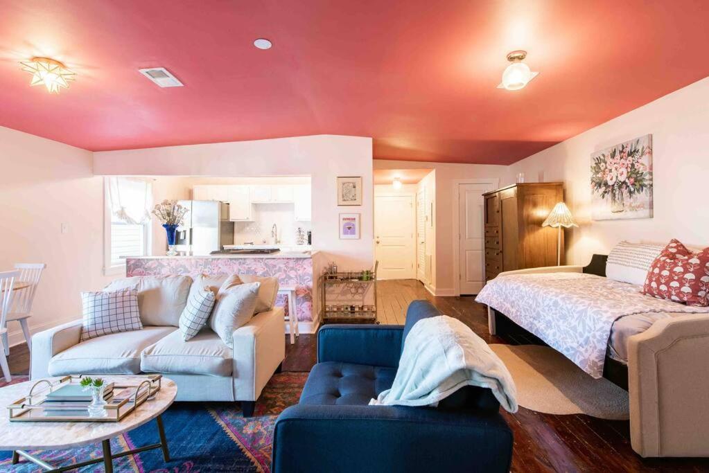 Blush And Bashful Germantown Two Bedroom Apartment Louisville-Jefferson County Extérieur photo